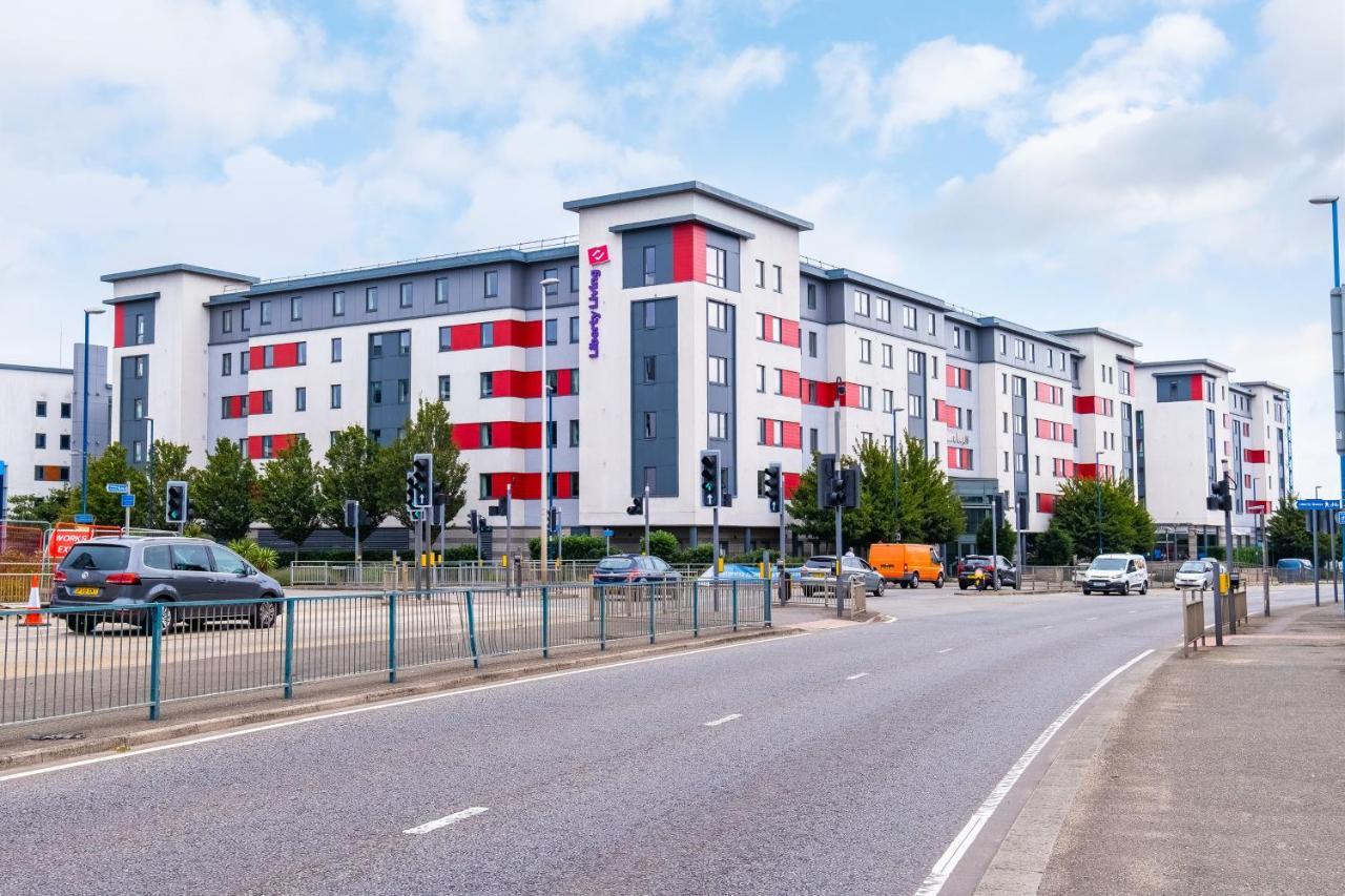1 Night Free Comfortable Ensuite Rooms, Gillingham - Sk Hoo 외부 사진